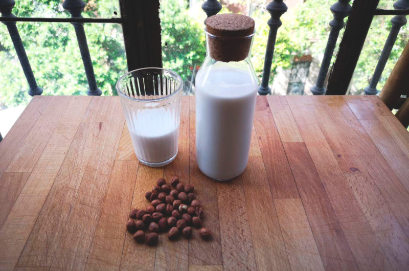 Leche de avellanas