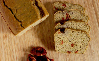 Pan de plátano macho y tomates secos